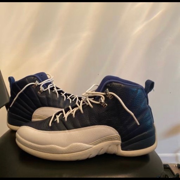 Jordan 12 - Picture 3 of 5